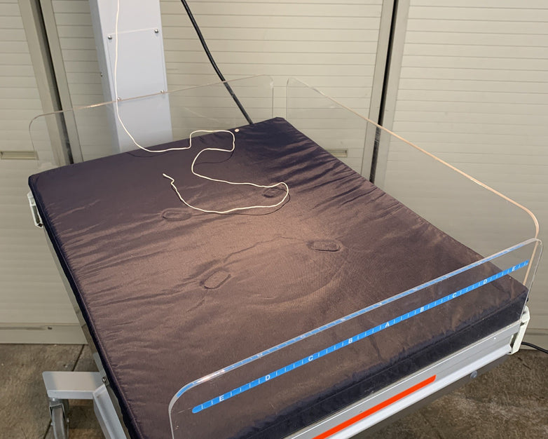 Air-Shields PM78-1 Infant Intensive Care System Powers and Heats