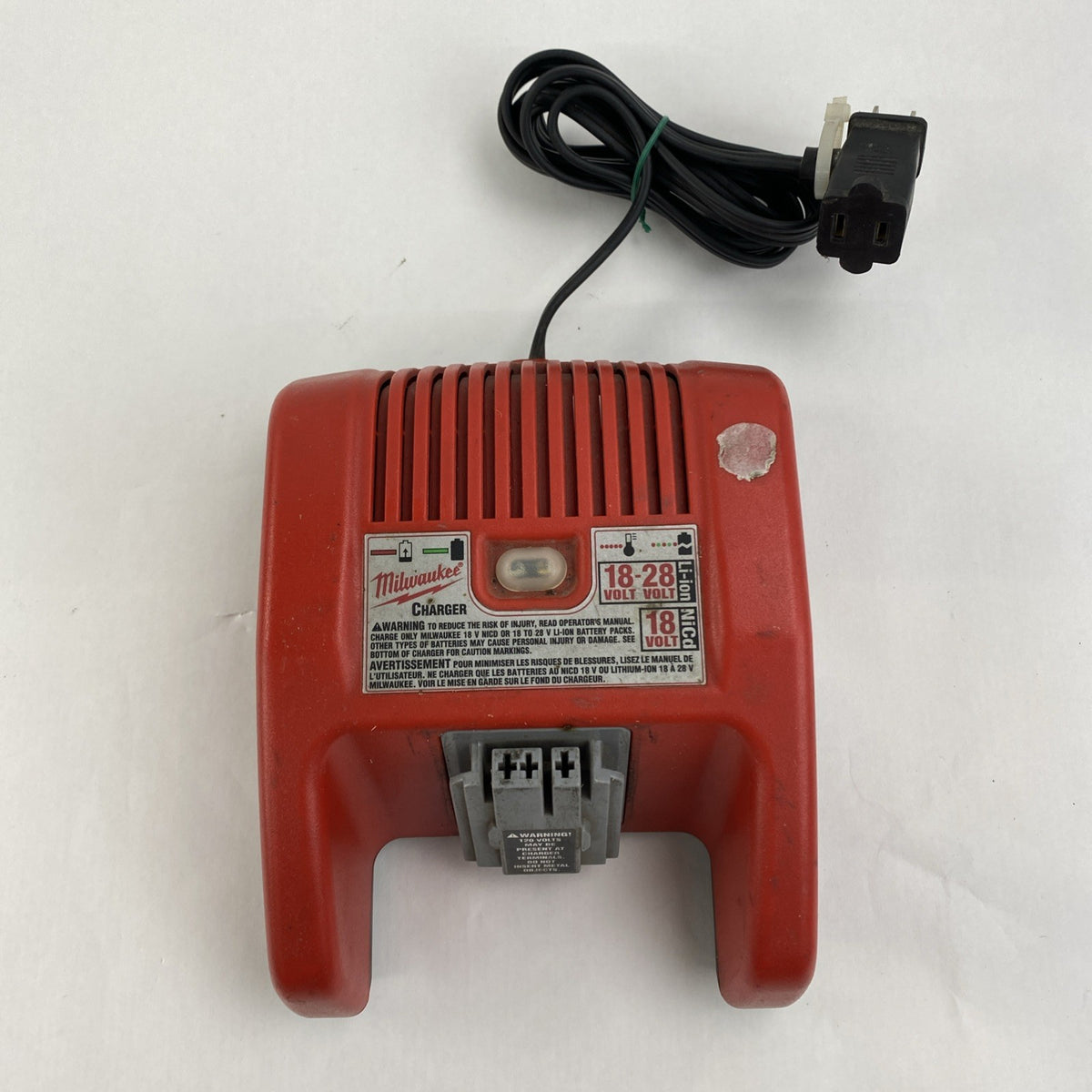 Milwaukee 18 28V Li ion NiCd Universial Charger 2