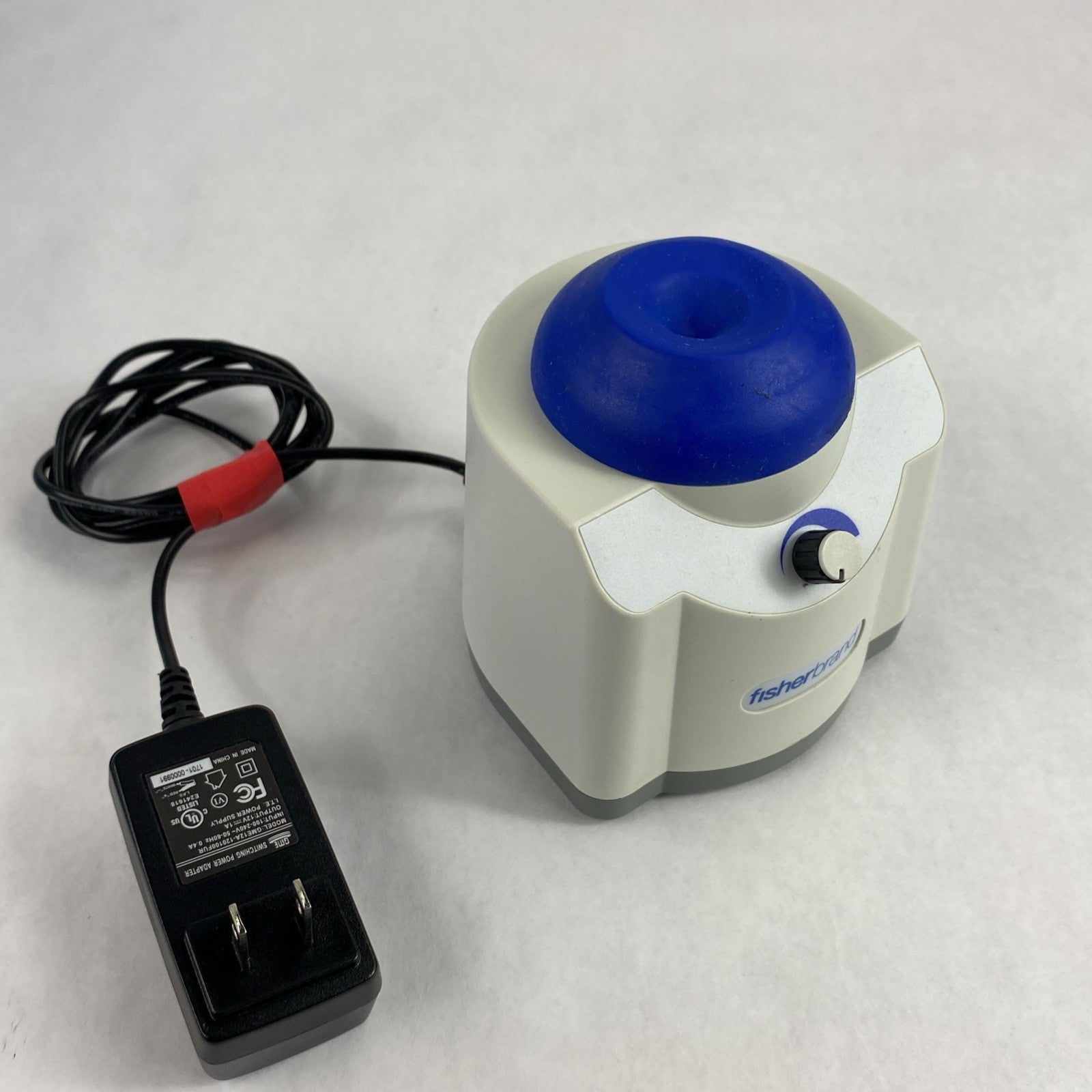 Fisher Scientific Mini Vortex Mixer Variable Speed w/ Power Adapter0