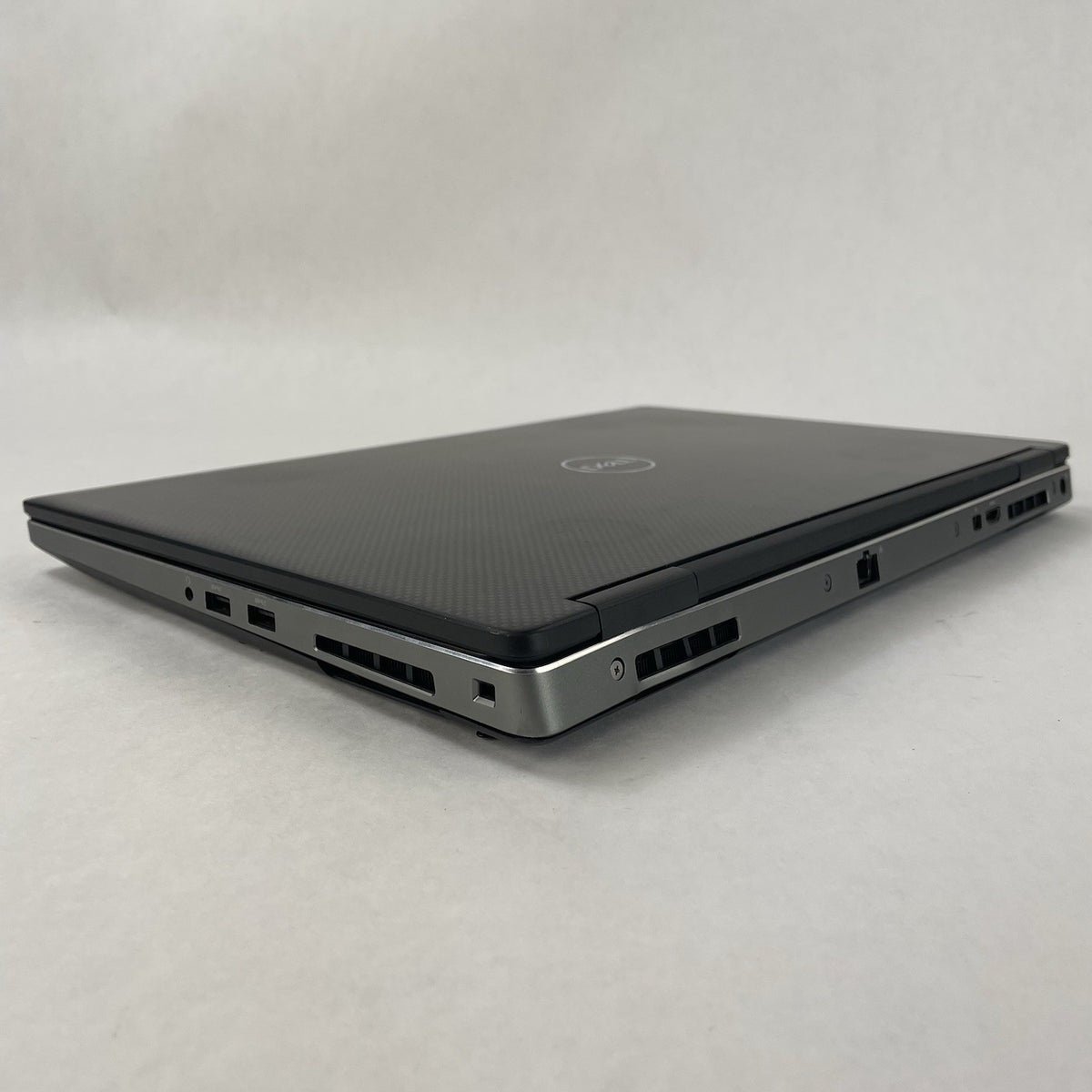 Dell Precision 7530 15.6" i7-8850H 2.60 GHz 16 GB RAM No SSD/OS/AC - READ12