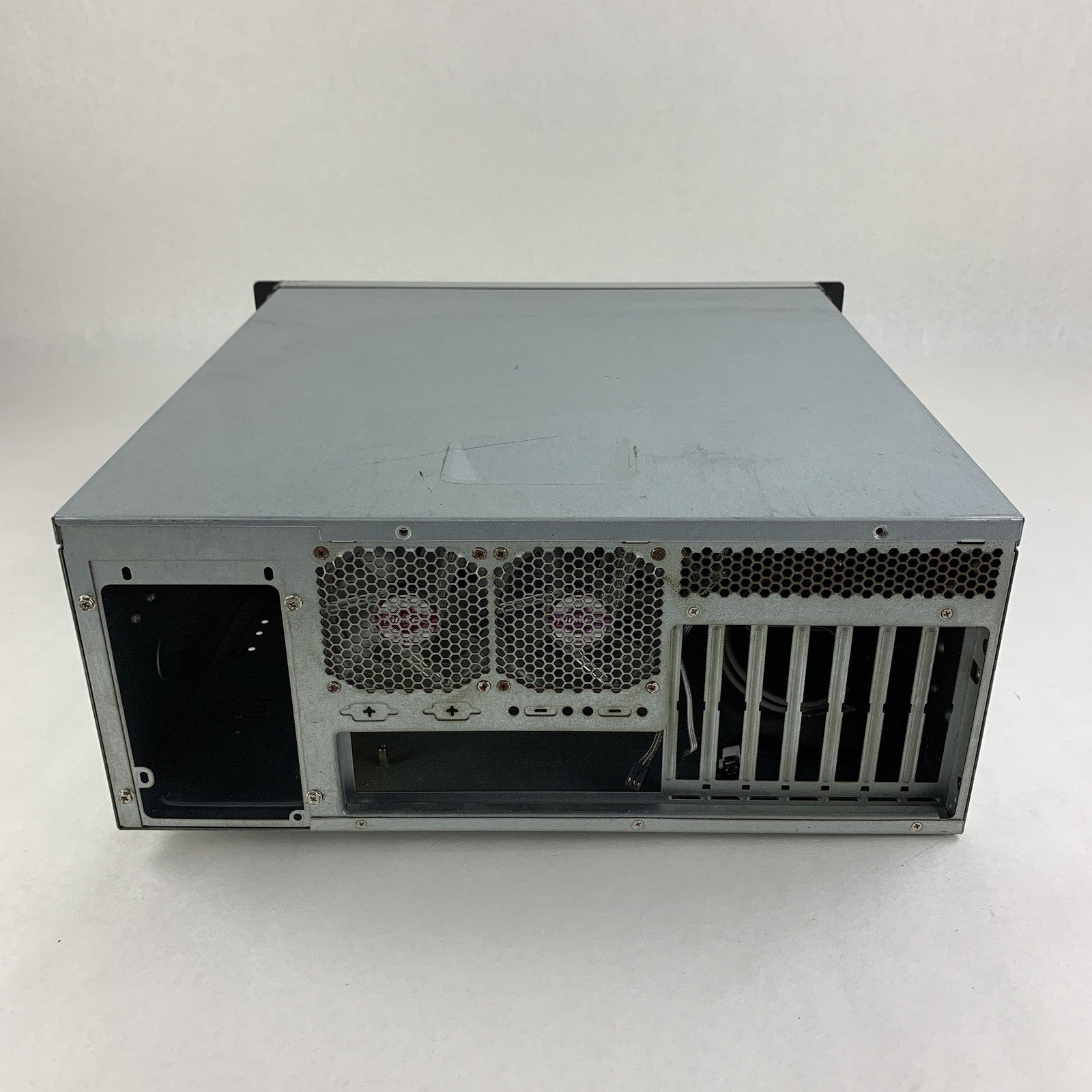Chenbro RM42300H02 12269 4U Rackmount Industrial Server Chassis No Key Unlocked