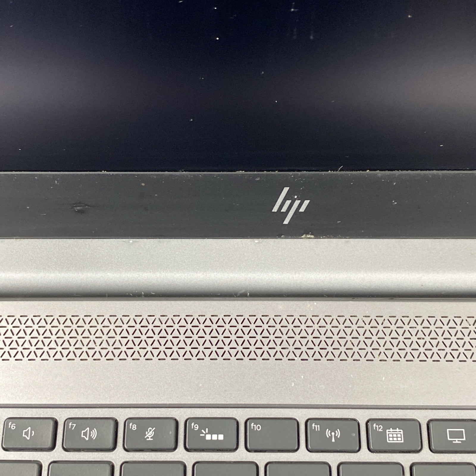 HP ZBook 15u G6 15.6" Touch Core i7-8565U 1.80 GHz 16 GB RAM No HDD No OS