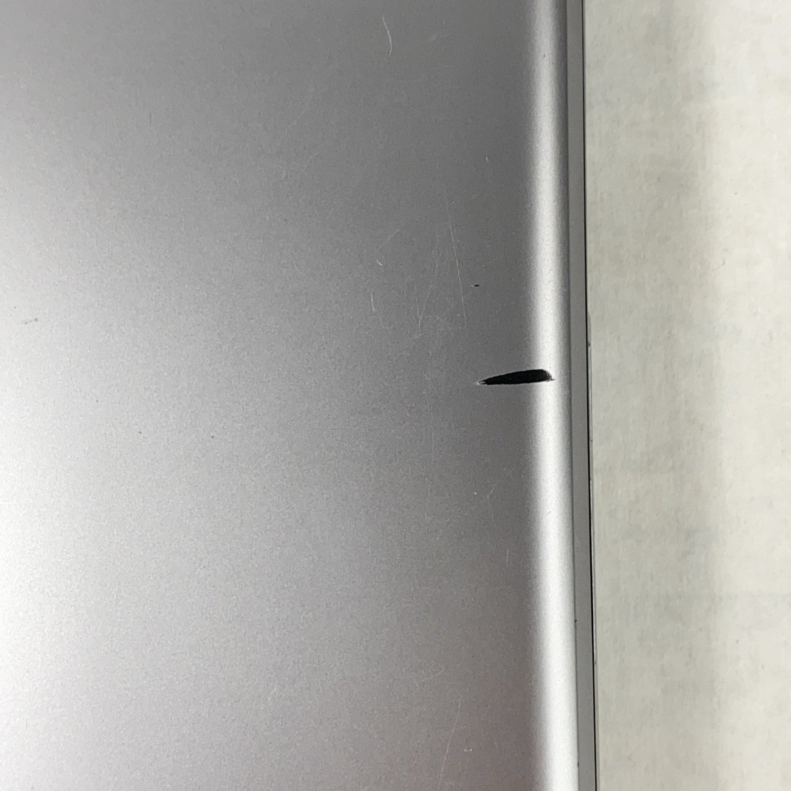 HP NoteBook 470 G7 Core i5-10210U 1.6GHz 16GB RAM 17.3" No Battery No SSD No OS