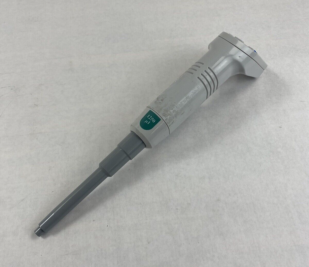 Thermo Scientific Matrix 1250 μL Single Channel Digital Pipette Tested