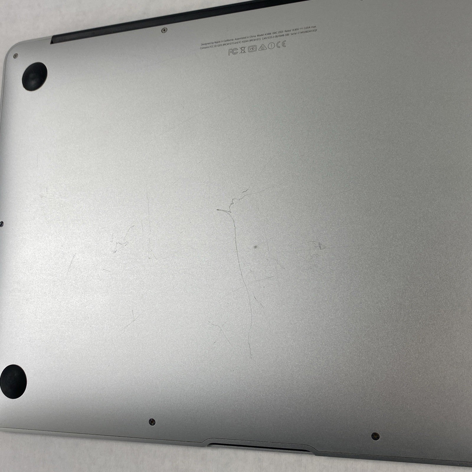 Apple MacBook Air A1466 2015 13" 1.6GHz i5 4GB RAM 256GB SSD os11.7.1 723 Cycles