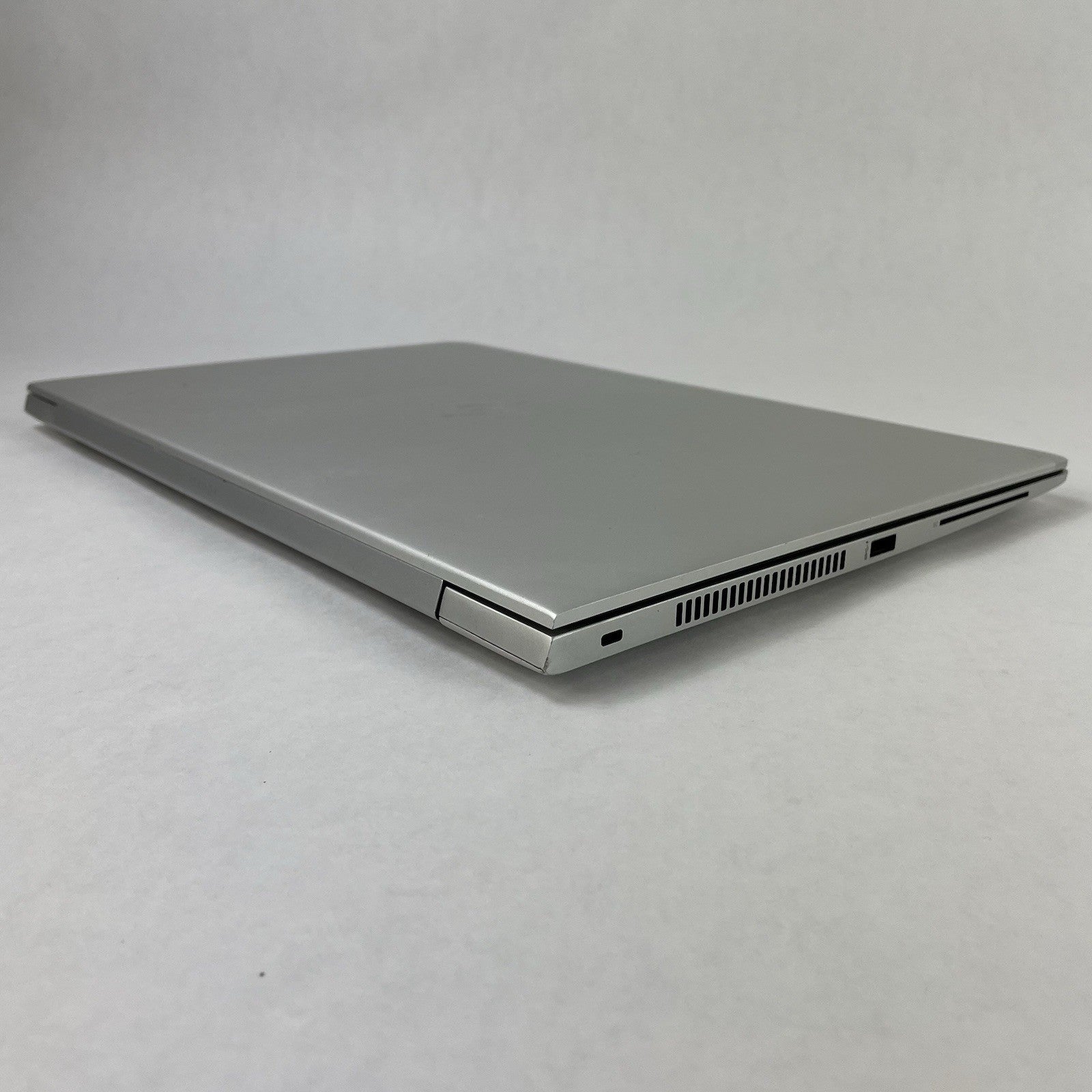 HP EliteBook 850 G6 15.6" i5-8365U 1.60 GHz 8 GB RAM No SSD/OS/AC - Bad DIMM11