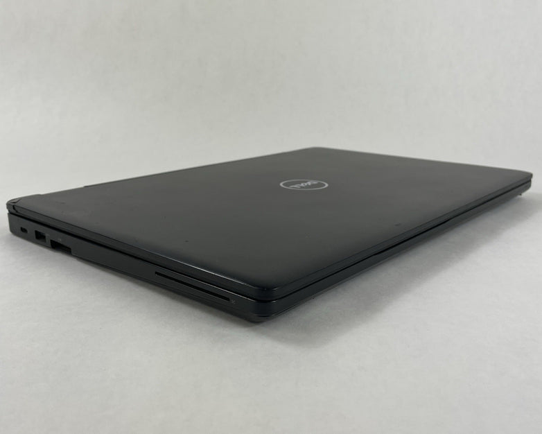 Dell Latitude 5580 15.6" i5-7300U 2.60 GHz 8 GB RAM No SSD/OS/Batt - Bad Corner