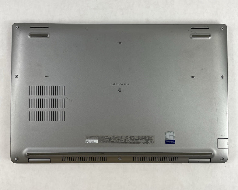 Dell Latitude 5520 15.6" i5-1135G7 1.40 GHz 8 GB RAM No SSD/OS/AC - Bad Paint