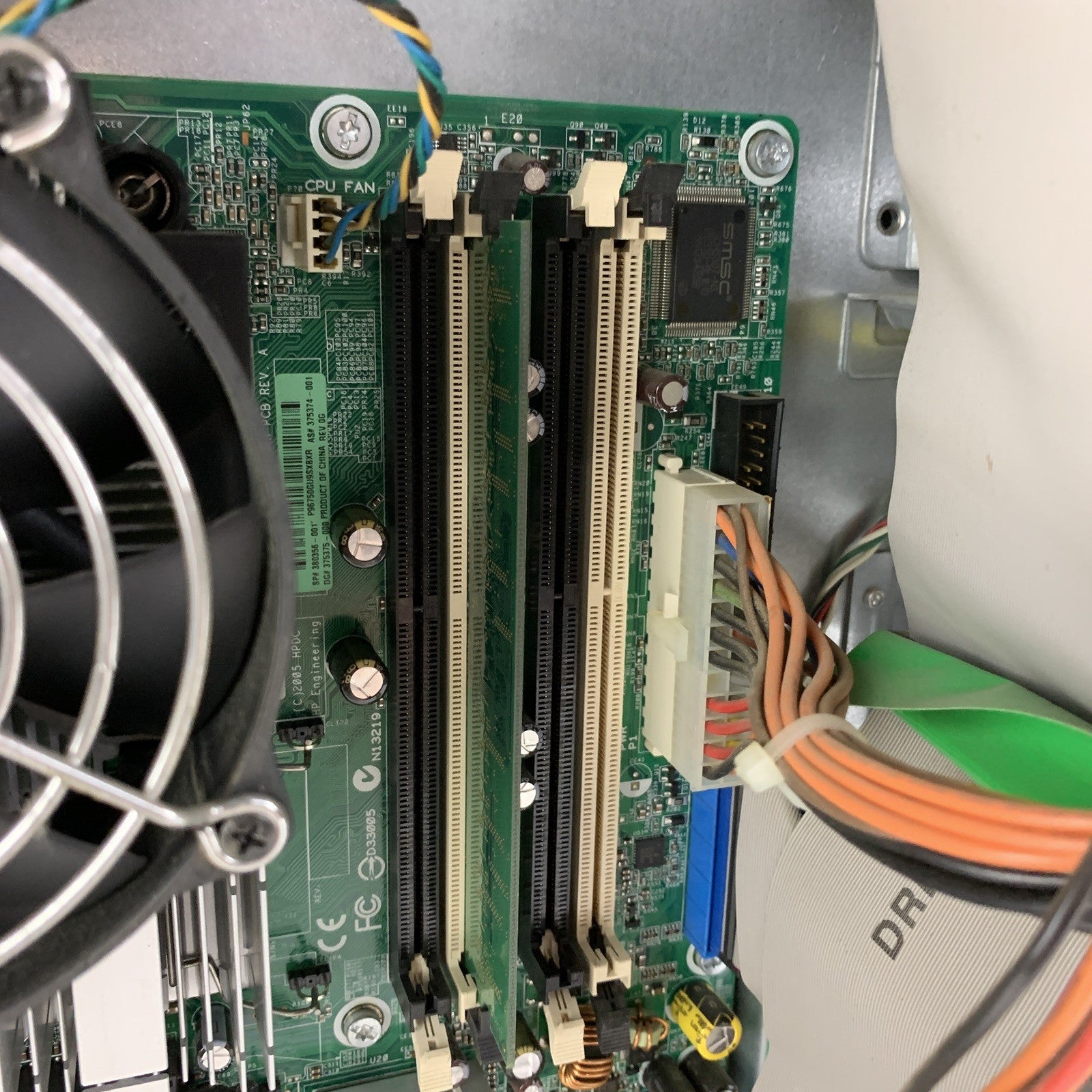 HP Compaq DC7600 MT Desktop Intel Pentium 4 3.20 GHz 512 MB No OS No HDD