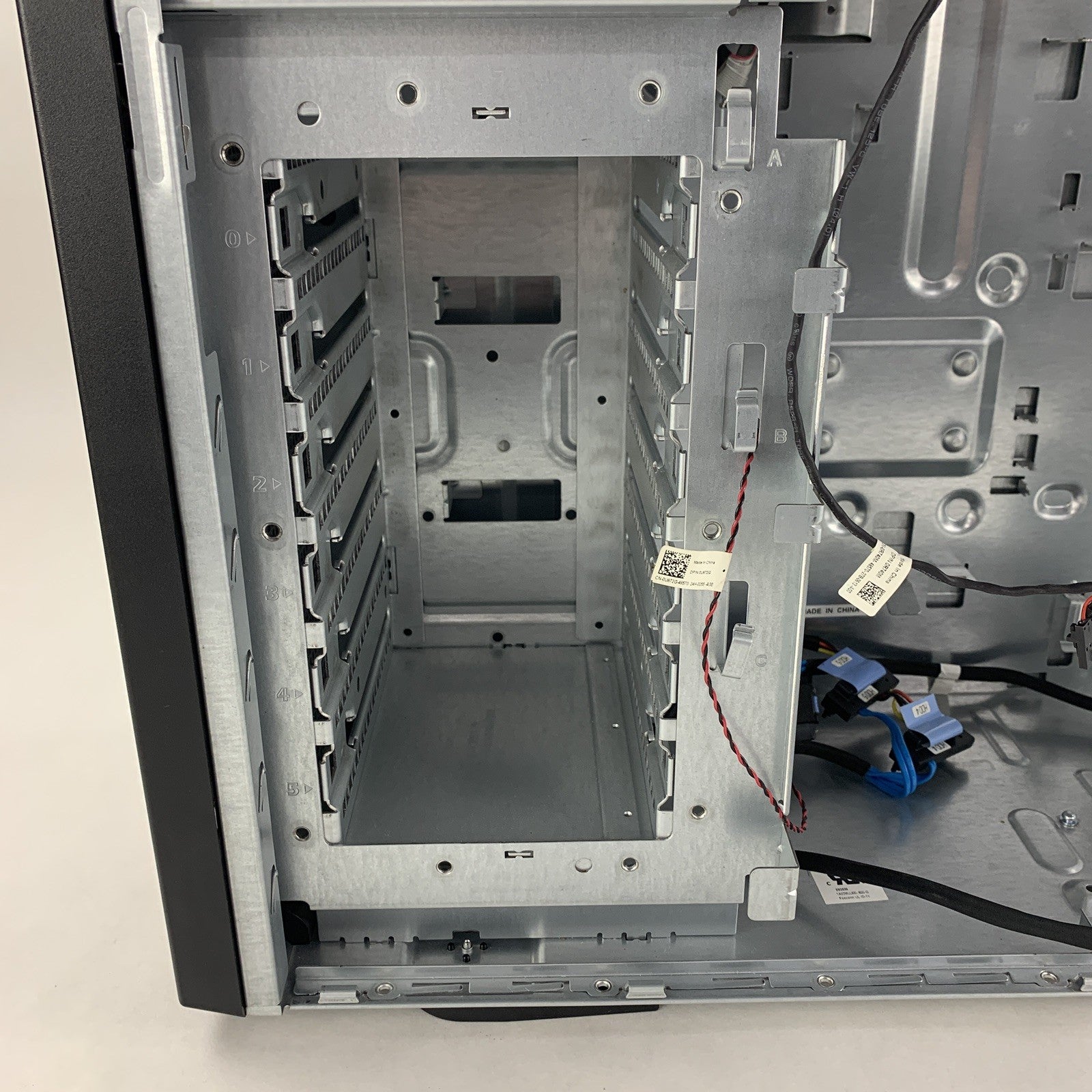 Dell PowerEdge T410 BareBones Chassis No MB No CPU No Ram No OS No HDD No PSUs