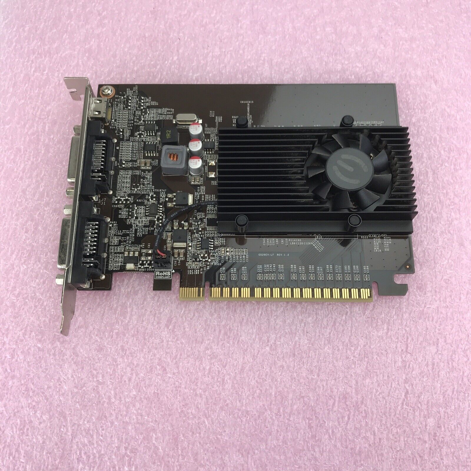 GeForce GT520 1G PCI-E 01G-P3-1526-KR Graphics Card GPU P1310