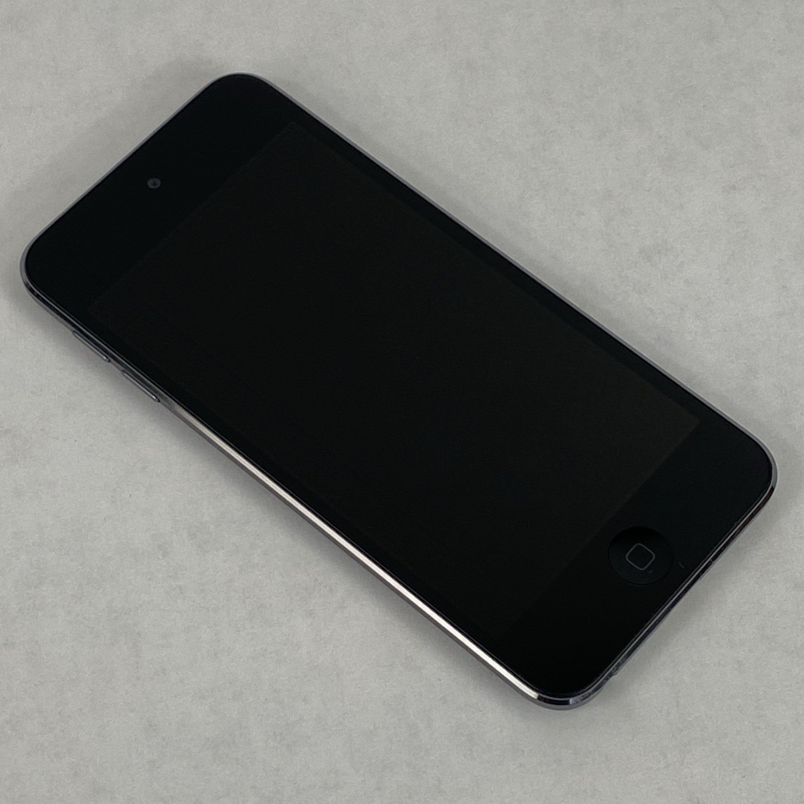 Apple iPod Touch 5th Gen A1421 16GB 4" Space Gray Slate1