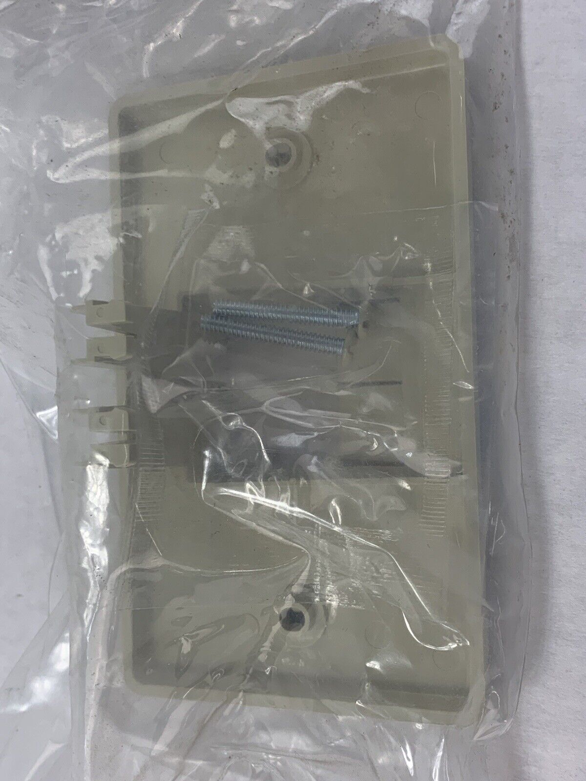Panduit MFPD2EI MINI-COM Faceplate 1-Gang, 2-Module 2 Port Ivory