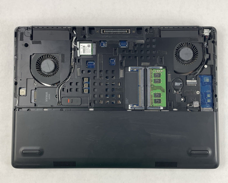 Dell Precision 7510 15.6" i7-6820HQ 2.70 GHz 8 GB RAM No SSD/OS/AC/Batt - READ