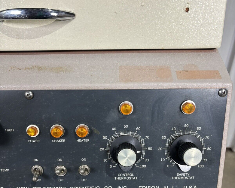 New Brunswick G-24 Environmental Incubator Orbital Shaker G24 Powers On