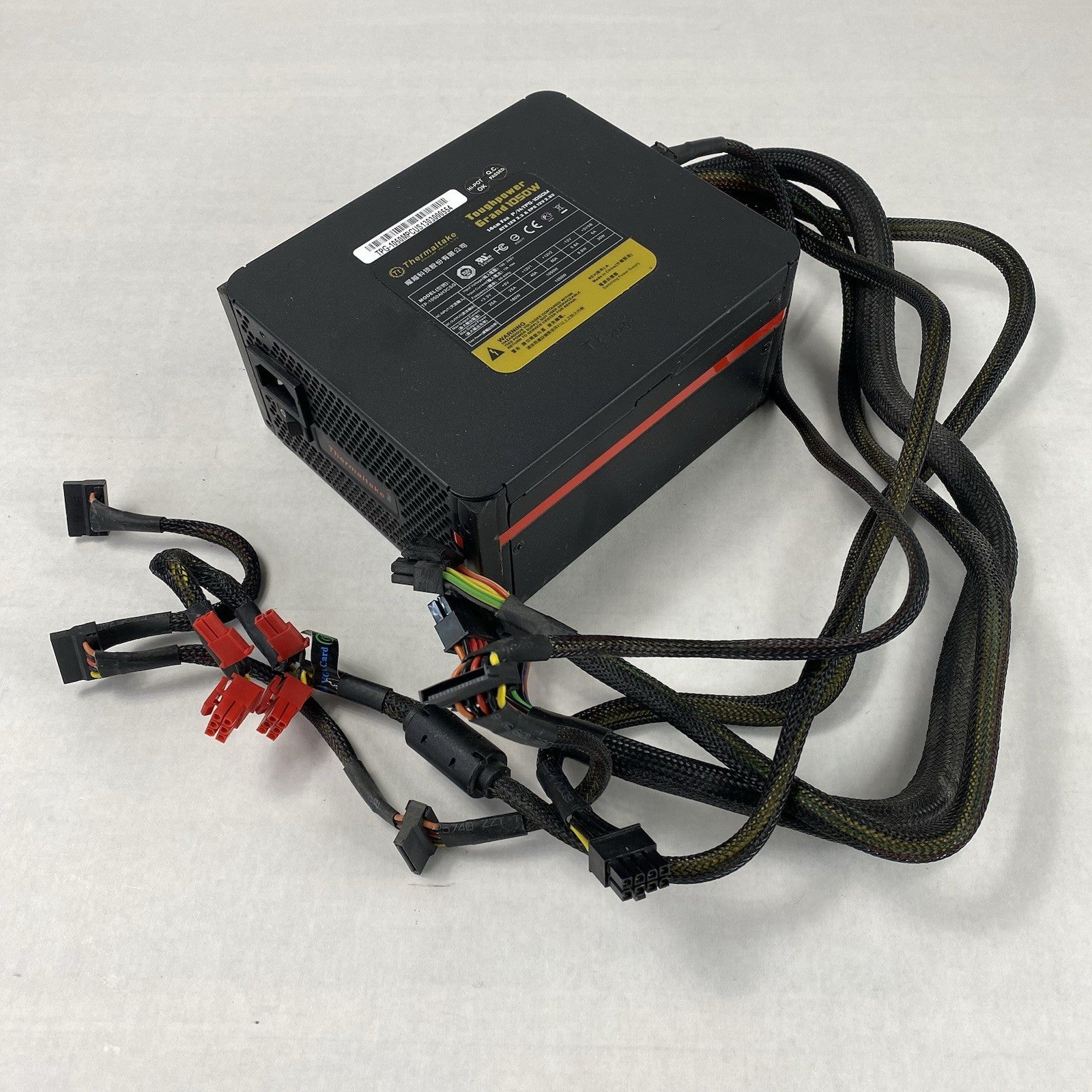 Thermaltake TP-1050AH3CSG TPG-1050M Toughpower Grand 1050W Power Supply Tested