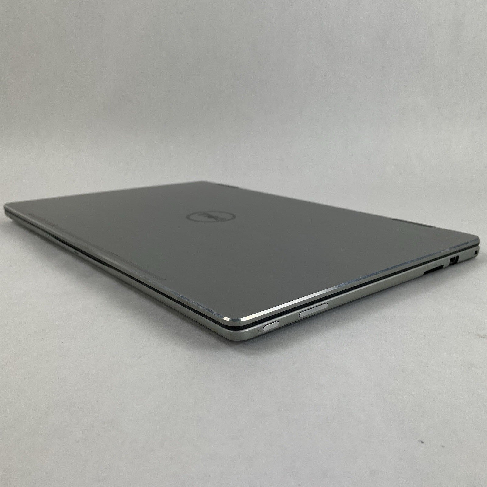 Dell Inspiron 15-7569 15.6" i5-6200U 2.30 GHz 8 GB RAM No SSD/OS/AC/Batt12