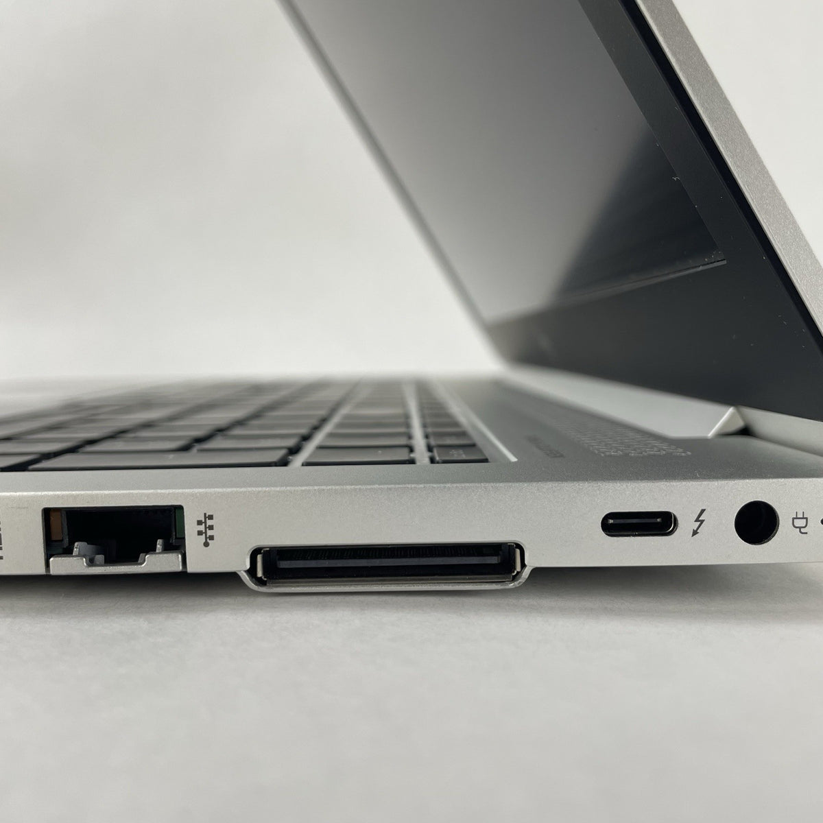 HP EliteBook 850 G6 15.6" i5-8365U 1.60 GHz 16 GB RAM No SSD/OS/AC - Corner8
