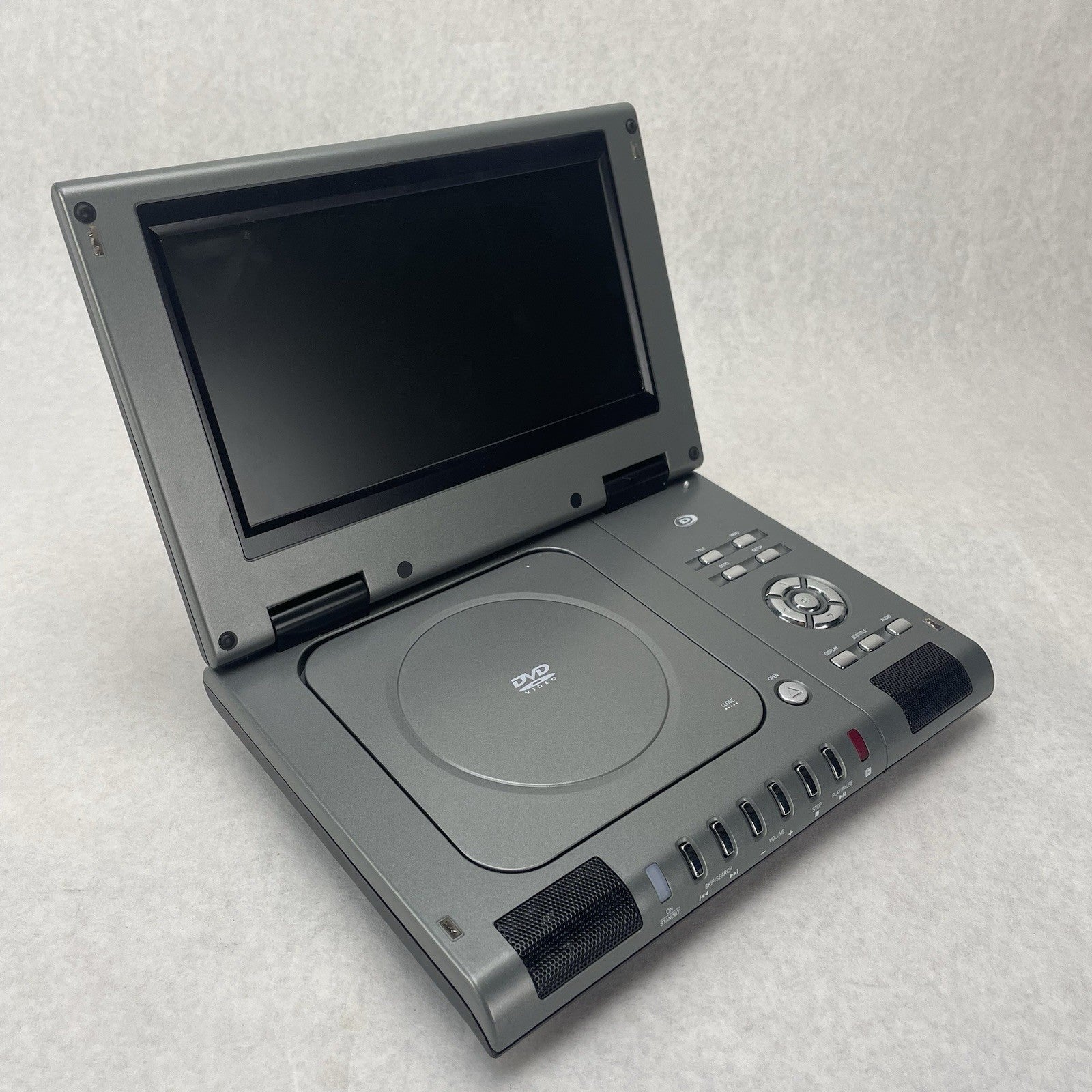 Durabrand PDV-709 Portable DVD Player 9 Inch Screen Gray Black Untested1