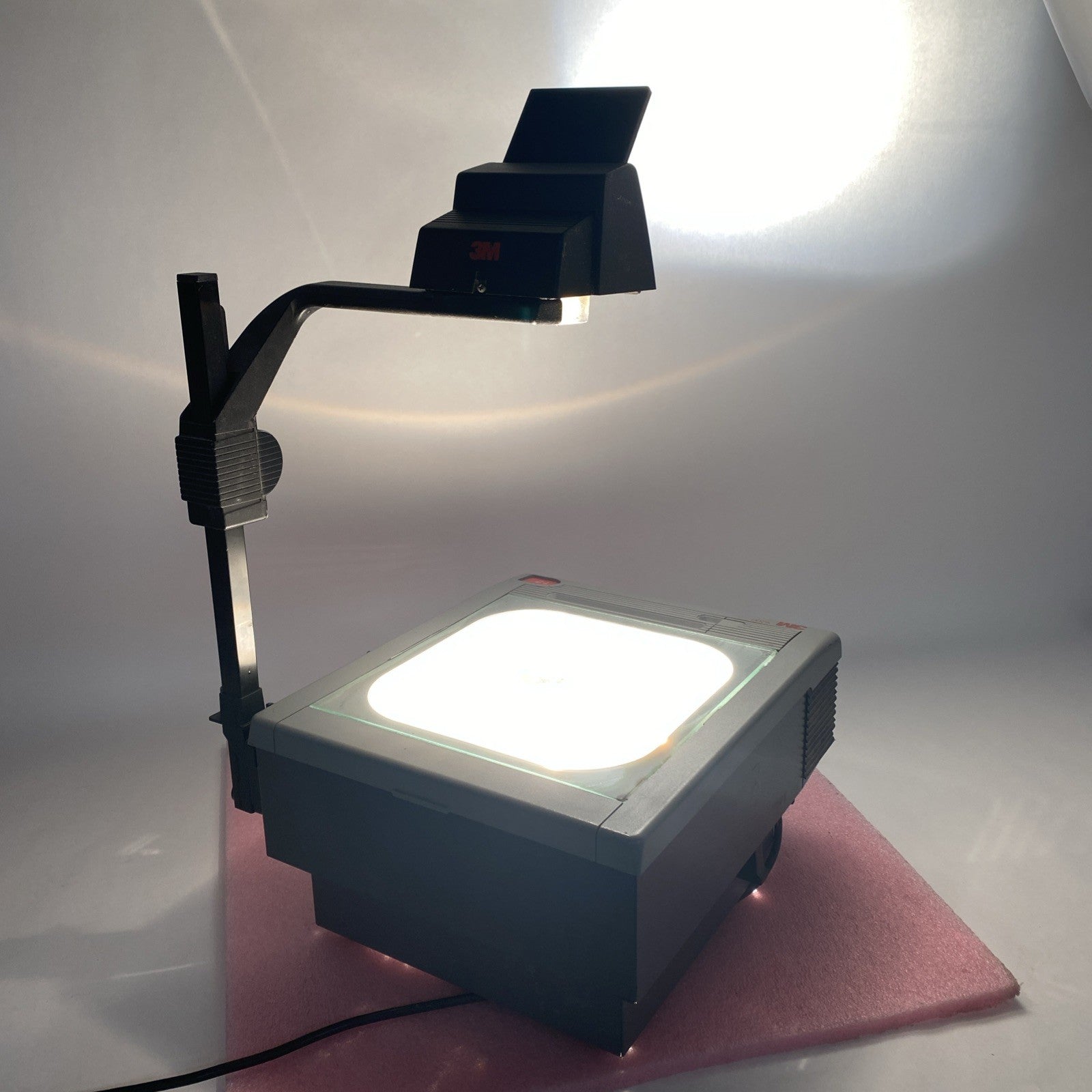 3M 9000JAC 9200 Overhead Projector Tested8