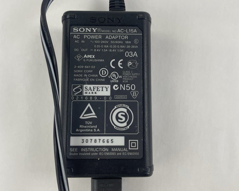 Sony Handycam DCR-TRV22E MiniDV Camcorder With Power Cord Tested