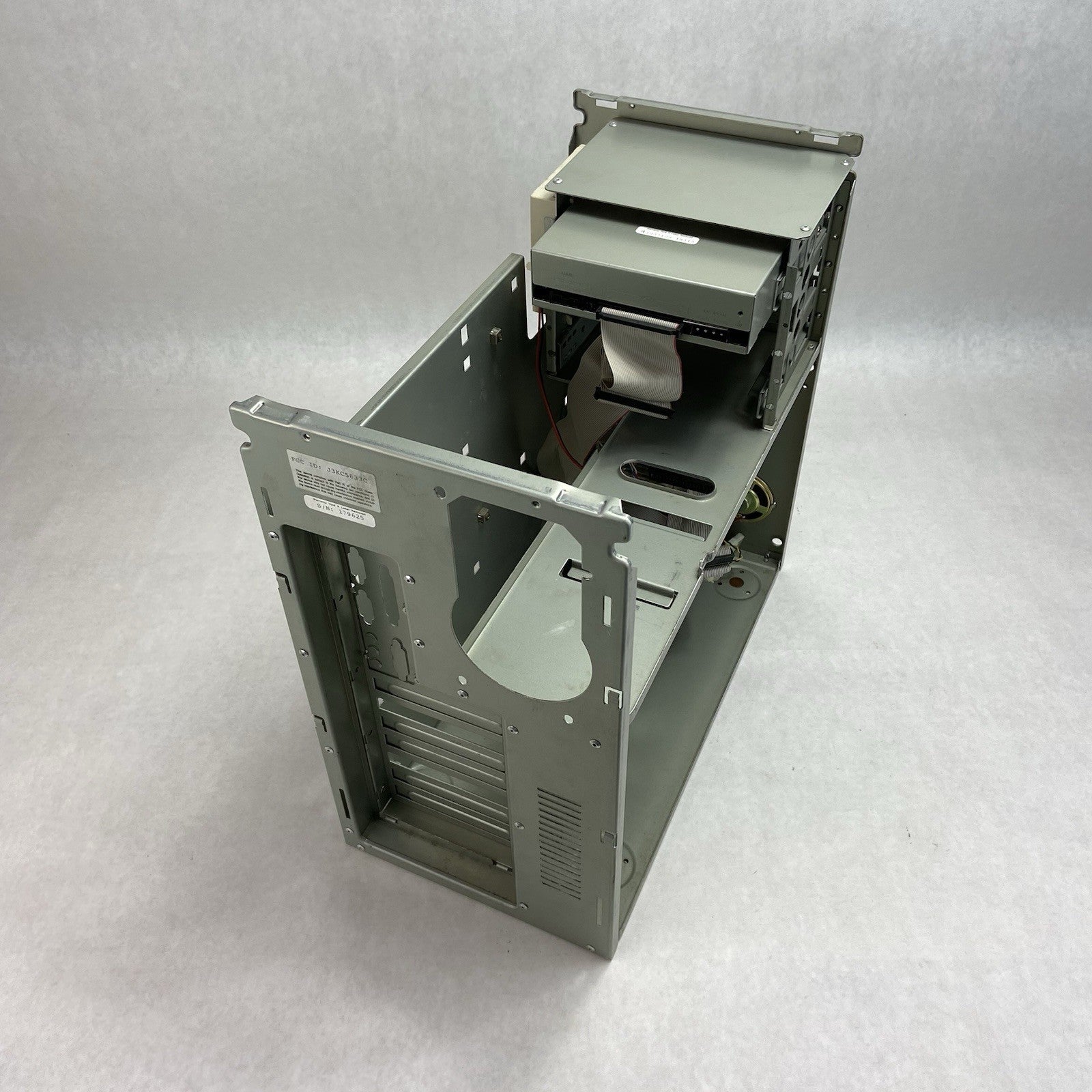 Unbranded Vintage Beige ATX Mid Tower Computer Case No PSU8