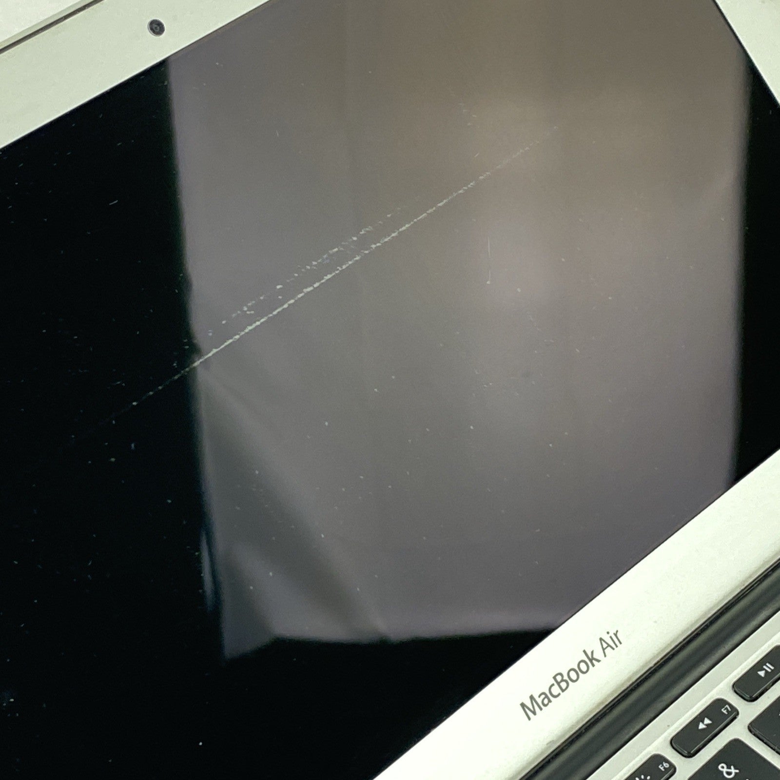Apple MacBook Air A1370 2011 11" 1.6GHz Core i5 4GB RAM 120GB SSD os10.7.5