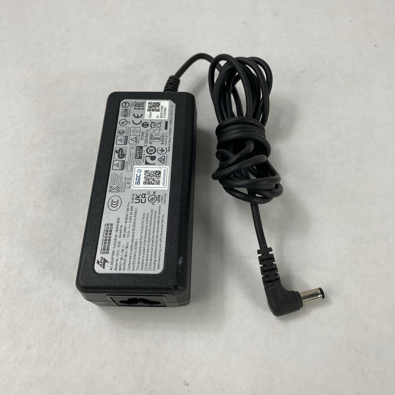 APD DA-65C19 19V 3.42A 64.9W AC Adapter (Lot of 5)6