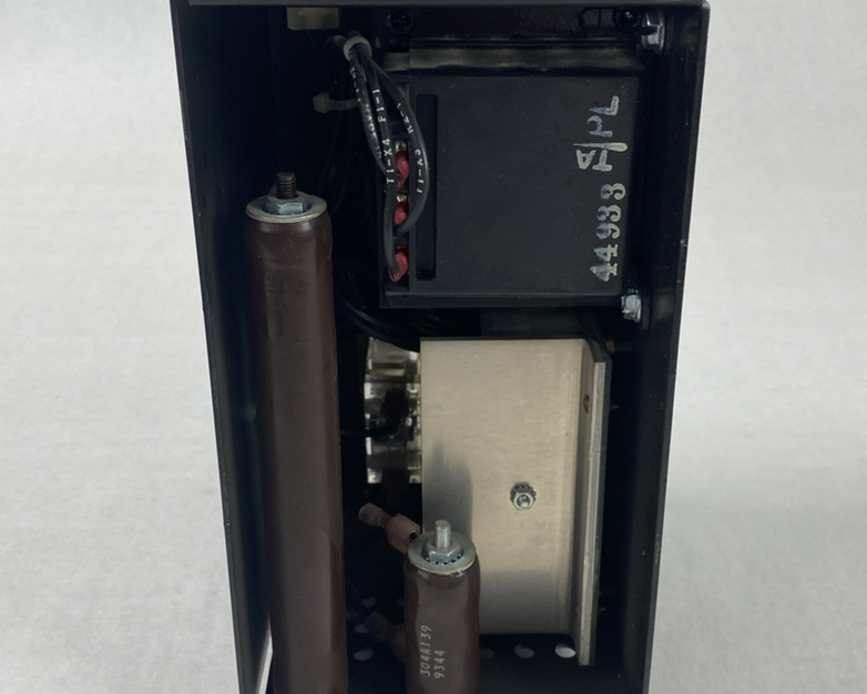 Onan OT Battery Charger Model 5-00300-315202 2 Amp 12/24 Volt - Parts or Repair