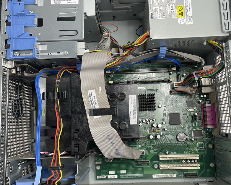 Dell OptiPlex GX520 MT Pentium 4 3.20 GHz 2 GB Ram No HDD No OS