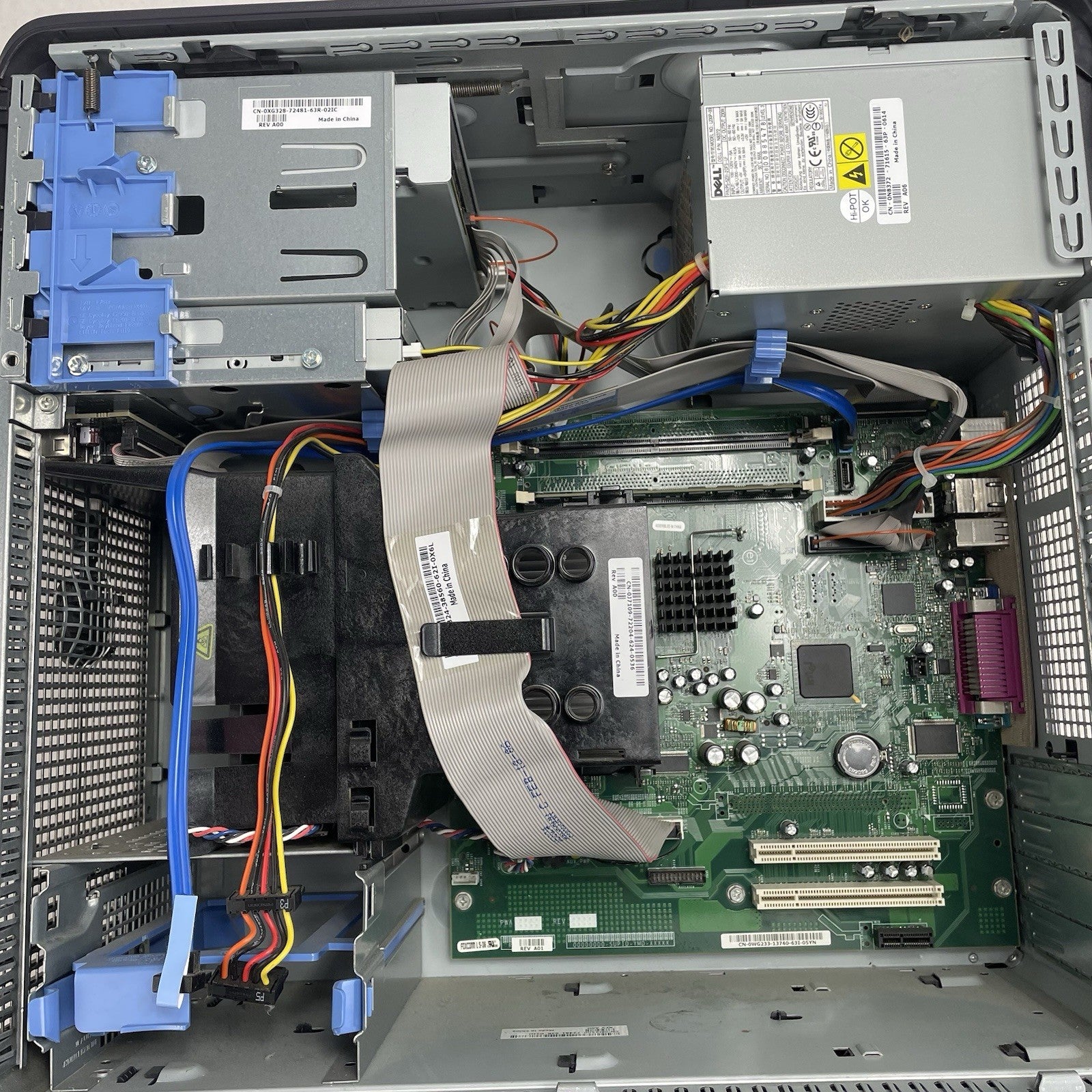 Dell OptiPlex GX520 MT Pentium 4 3.20 GHz 2 GB Ram No HDD No OS