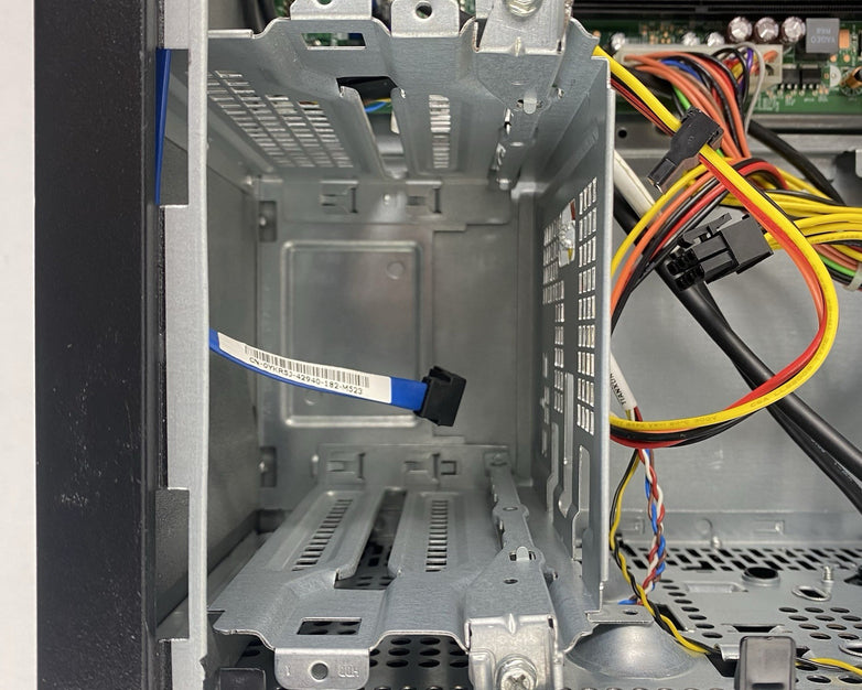 Dell Vostro 460 MT Intel Core i5-2400 3.1GHz 1x4GB RAM No HDD No OS