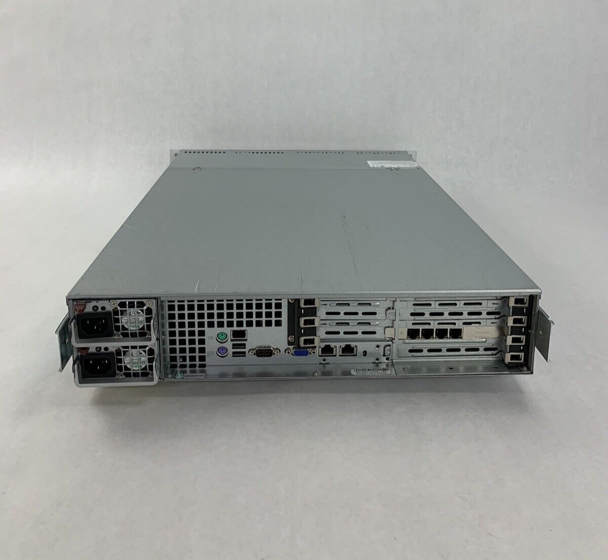 SuperMicro CSE-825-7 2x 12-Core AMD Opteron 6168 1.9 GHz 128 GB RAM No HDD No OS