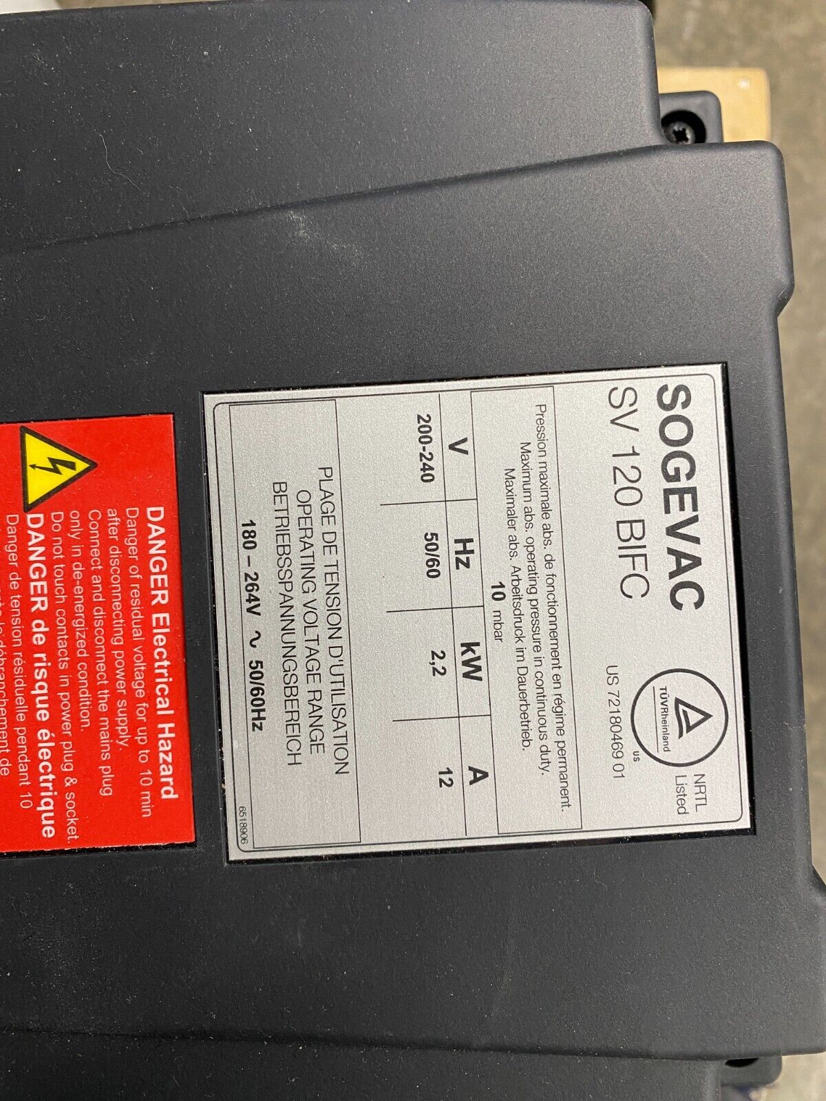 Sogevac Leybold SV120BIFC 960563V3002 Vacuum Pump - Parts or Repair