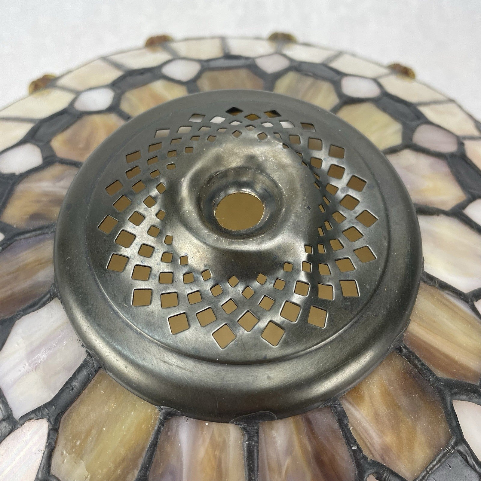16” Tiffany Style Stained Glass Lamp Shade1
