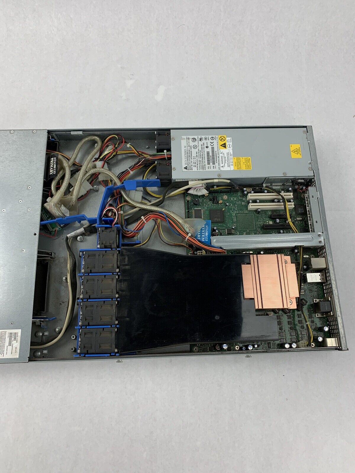 Intel SE7230NH1 Motherboard Intel Pentium D 3.4 GHz 4 GB RAM No HDD No OS