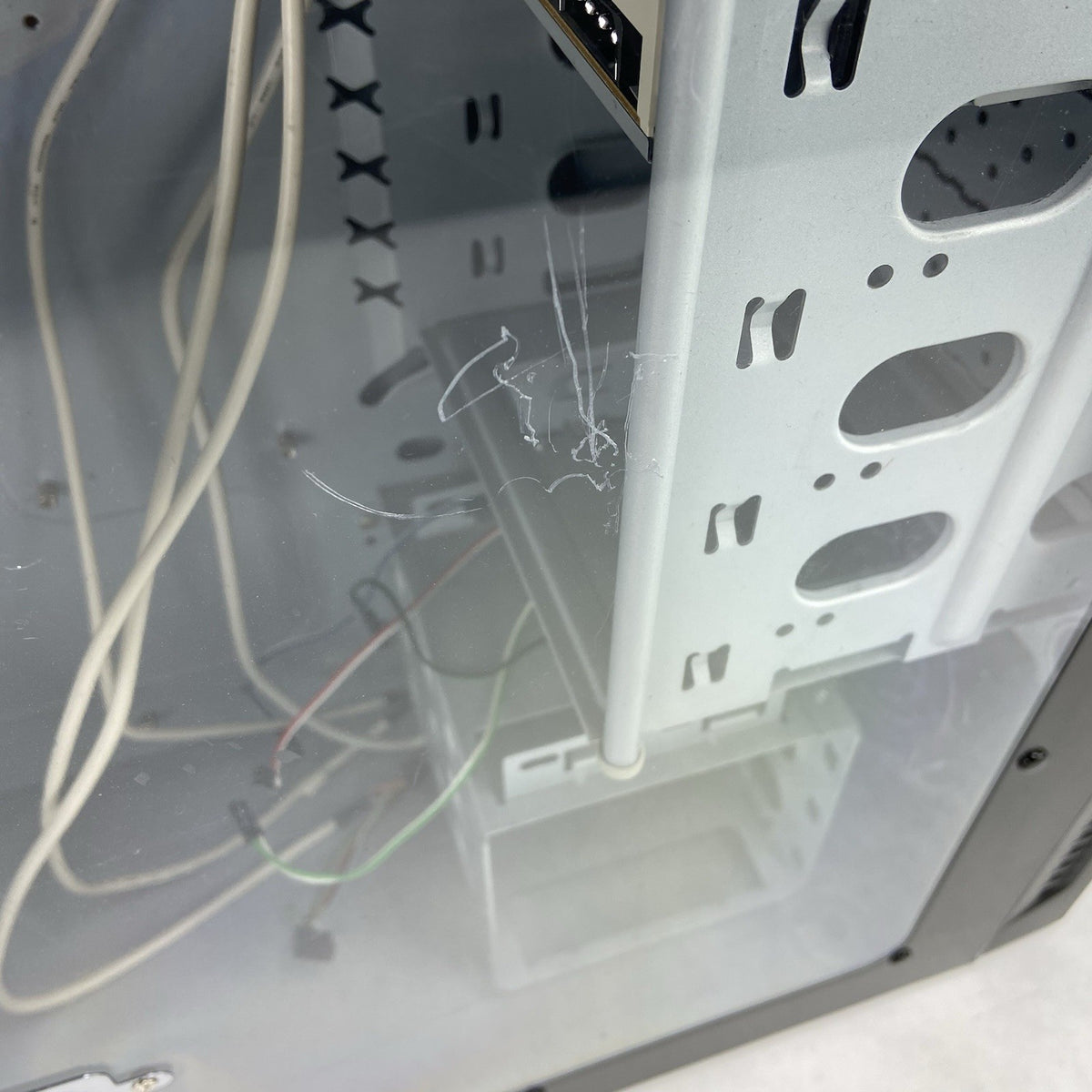 Ultra X-Blaster Mid Tower Gaming Case Bare Bones No PSU6