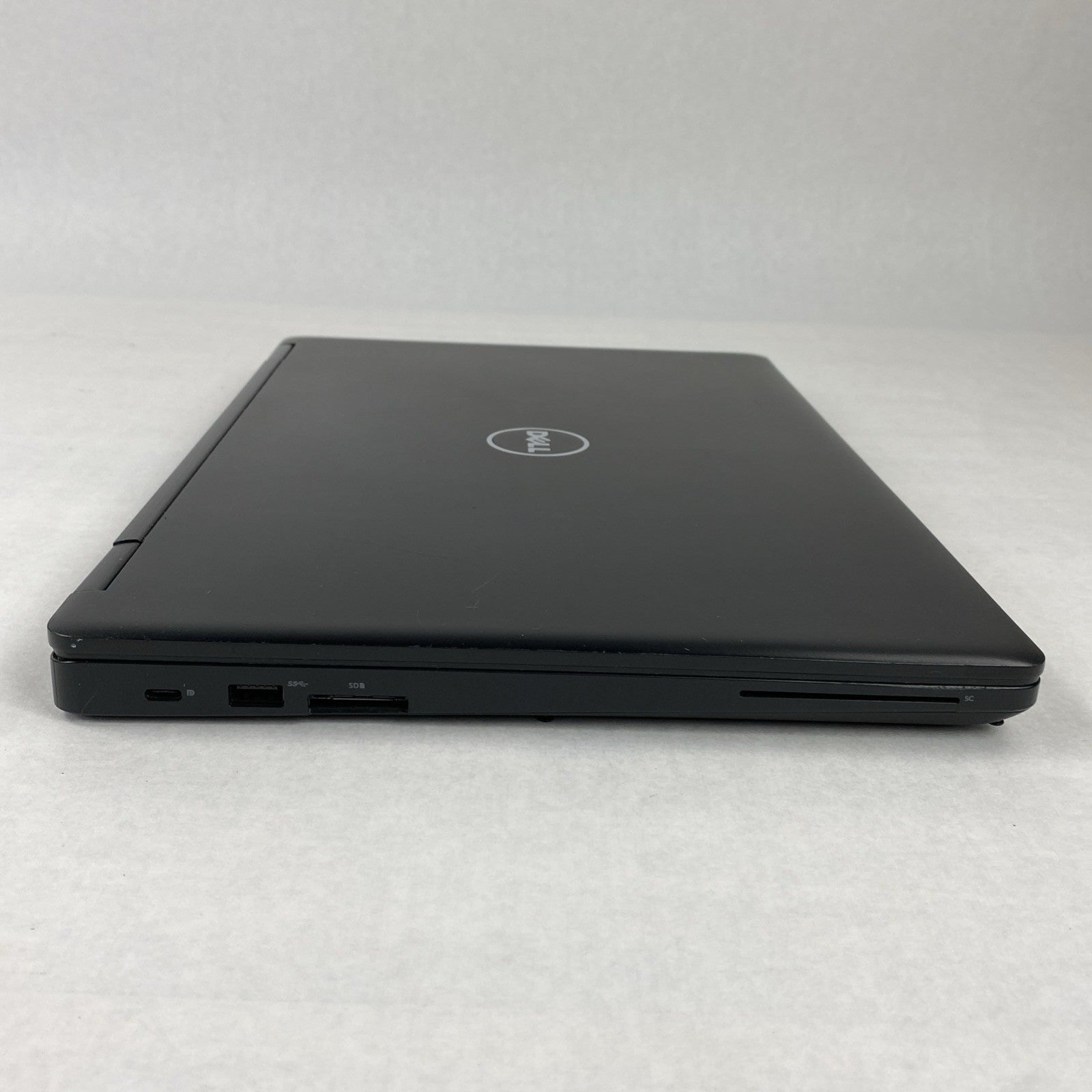Dell Latitude 5580 Core i5-7300U 2.60 GHz 8 GB RAM 15.6" No Battery No HDD No OS