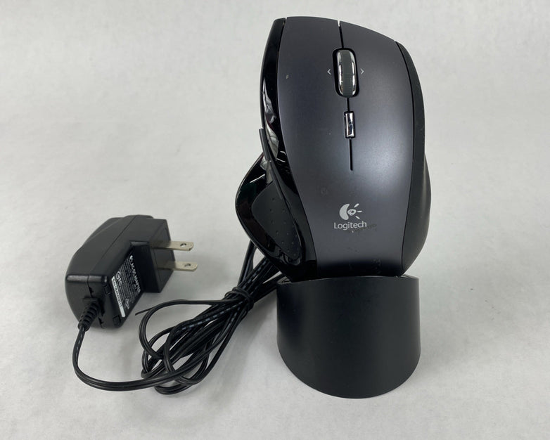 Logitech M-RBQ124 Wireless Mouse w/ Charging Station Untested