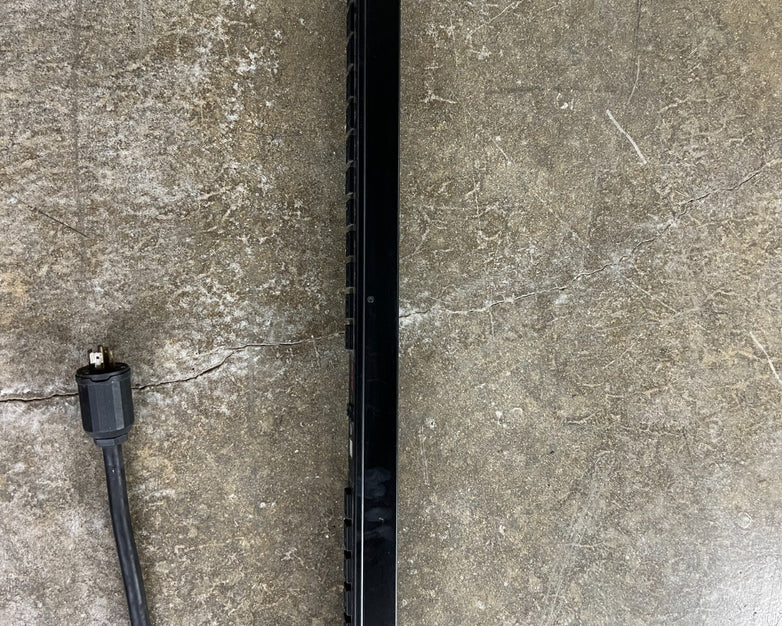 APC AP7862 Metered Server Rack PDU 120/208V 16A 42 Outlets