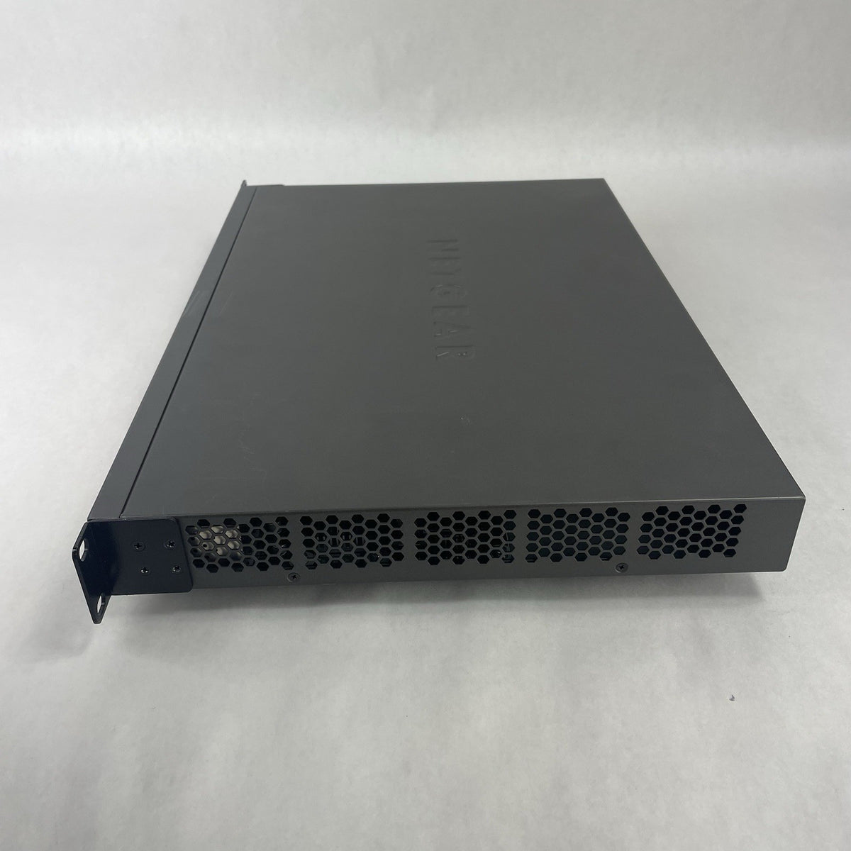 NetgearProsafe GS752TP 48-Port Gigabit PoE+ Smart Managed Switch - Tested5