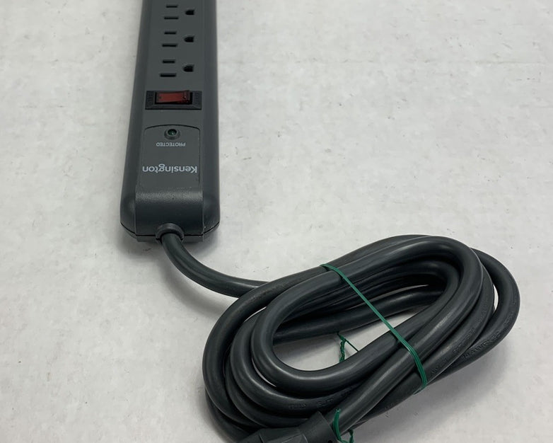 Kensington S9P710NI 7-Outlet Surge Protector Power Strip (Lot of 2)