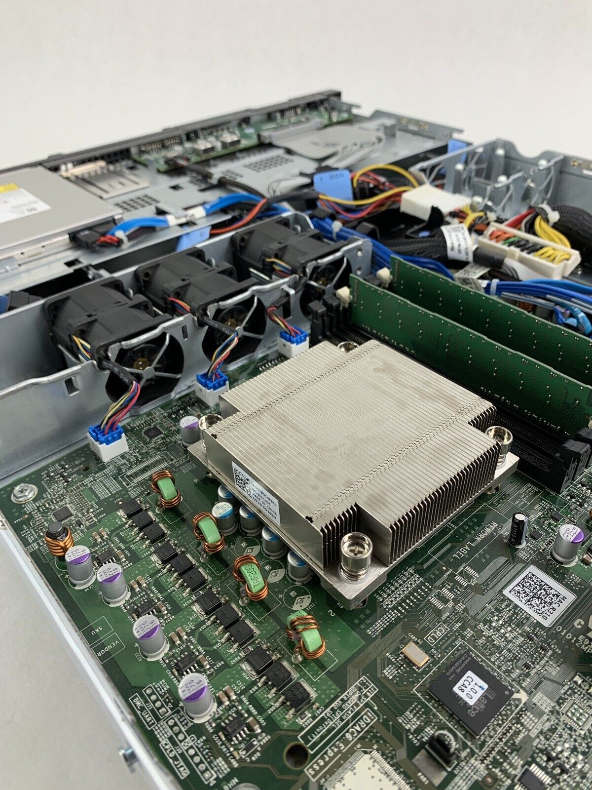 Dell PowerEdge R310 Server Intel Xeon X3430 2.4 GHz 4 GB RAM No HDD No OS