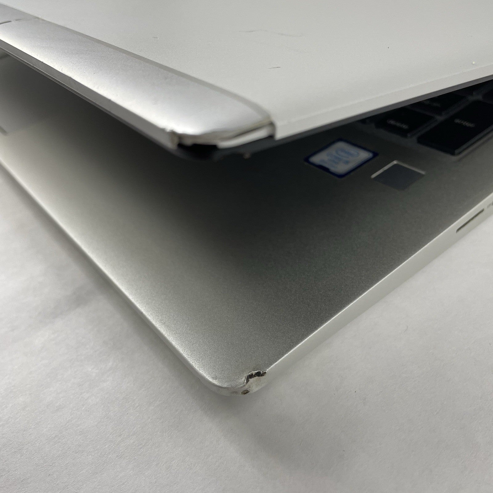 HP EliteBook 850 G6 15.6" i5-8365U 1.60 GHz 8 GB RAM No SSD/OS/AC - Corner4