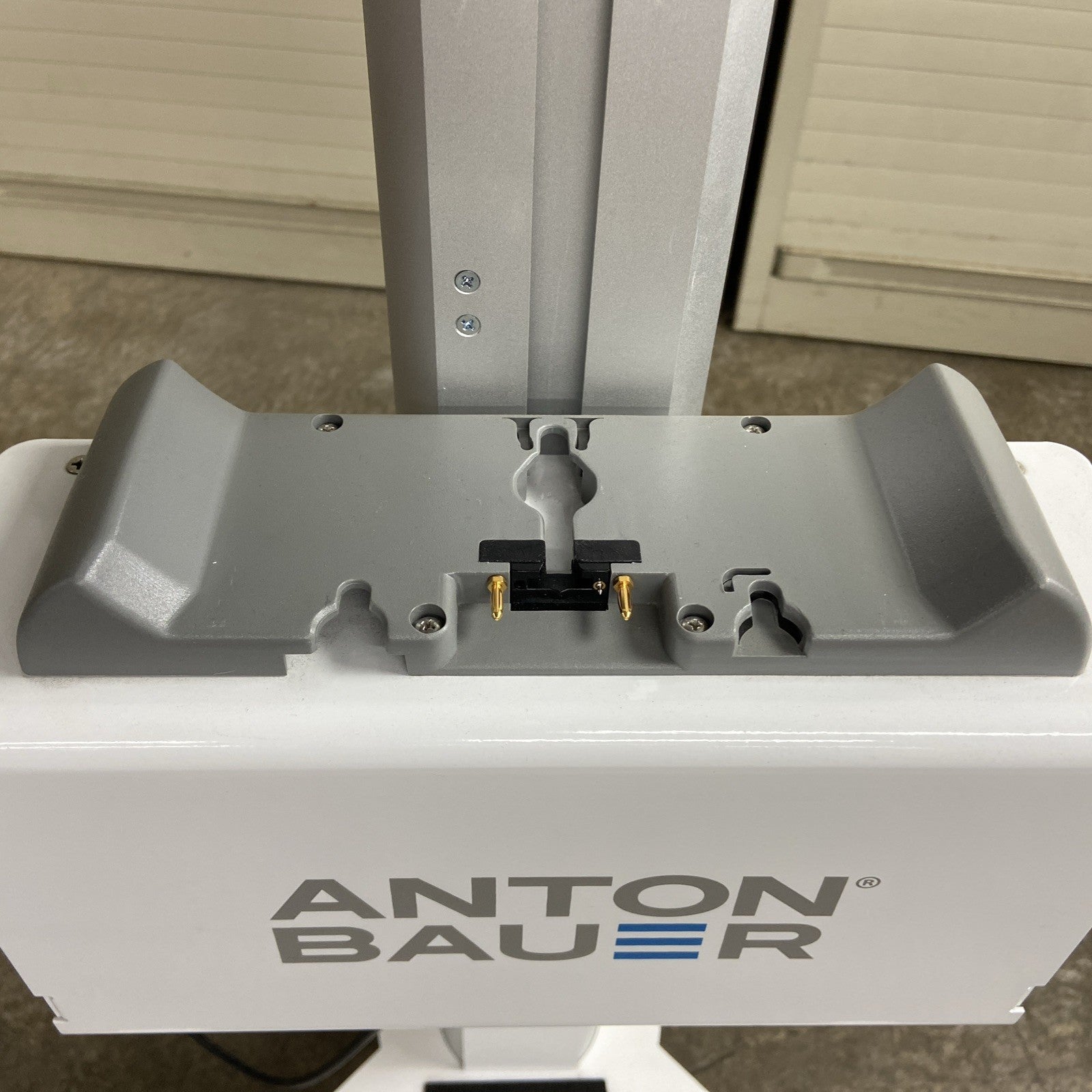 Ergotron StyleView Tablet SV10 Cart w/ Vitec Videocom IP20 - Elora Anton Bauer