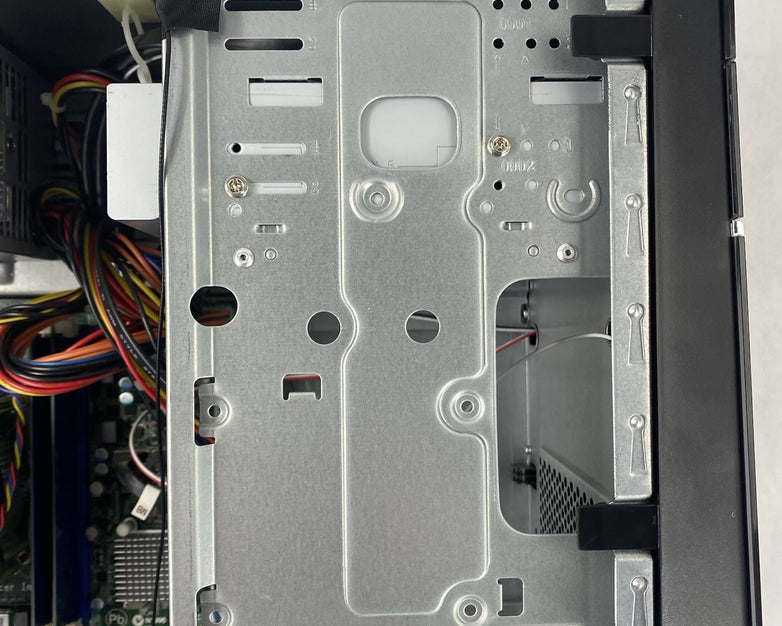 Acer Aspire TC-605 MT Intel Core i5-4440 3.1GHz 1x8GB RAM No HDD No OS