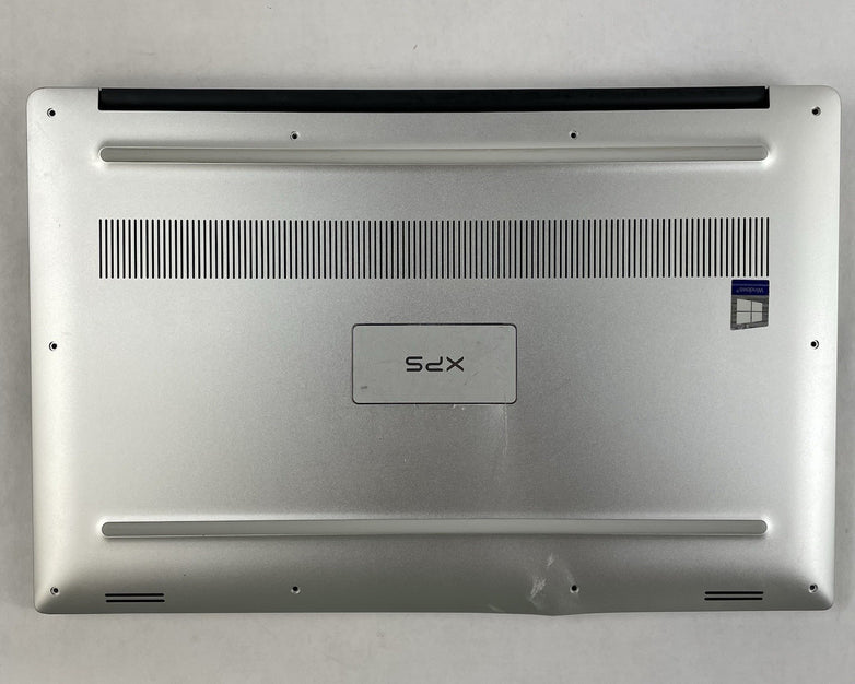 Dell XPS 15 9570 15.6" i5-8300H 2.30 GHz 8 GB RAM No SSD/OS/AC - Bent Bottom
