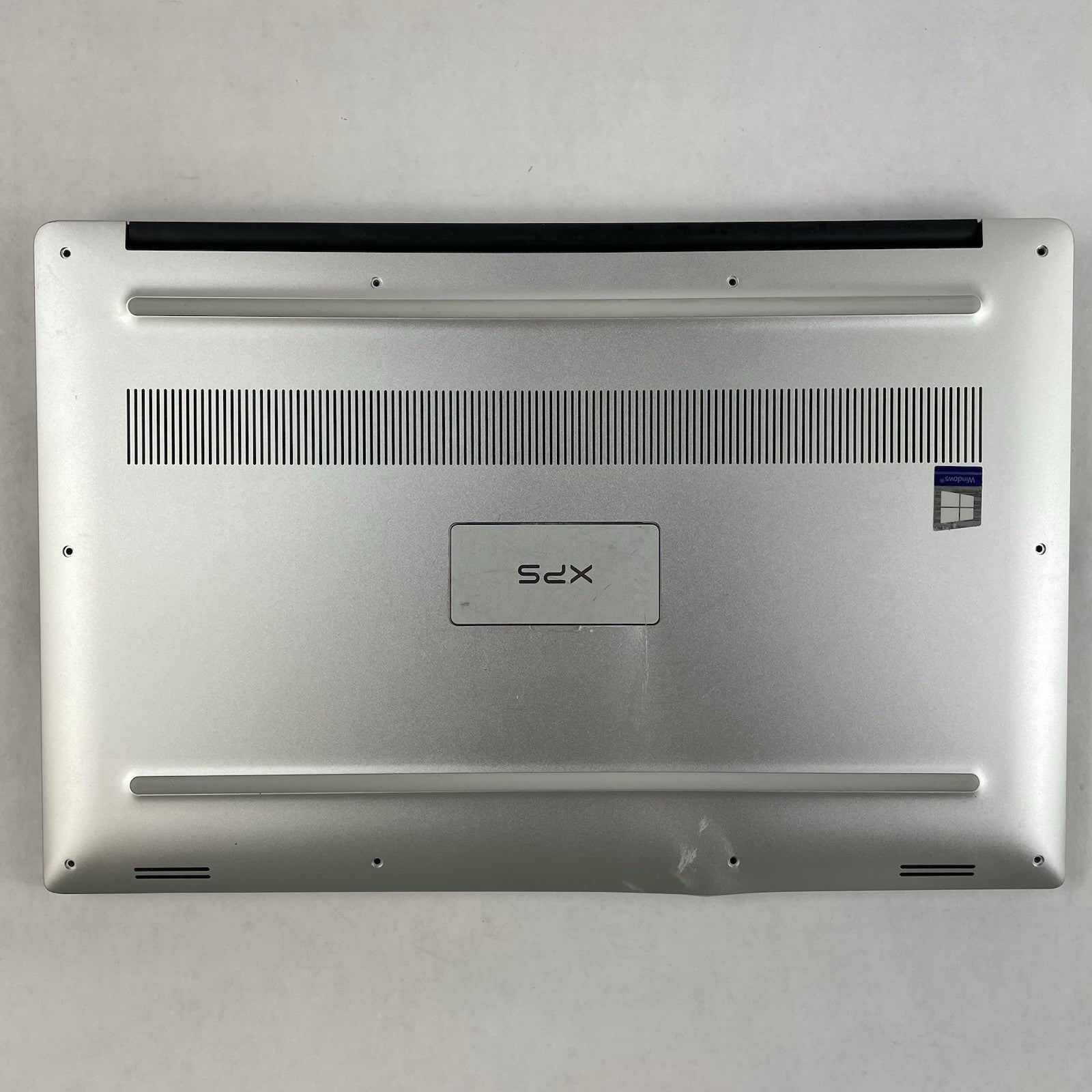 Dell XPS 15 9570 15.6" i5-8300H 2.30 GHz 8 GB RAM No SSD/OS/AC - Bent Bottom17