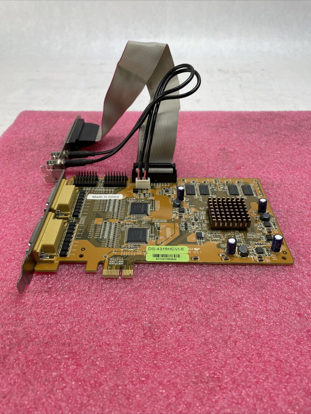 New Hikvision DS-4316HCVI-E 16-Channel Video Audio Capture PCIe DVR NVR & Cables