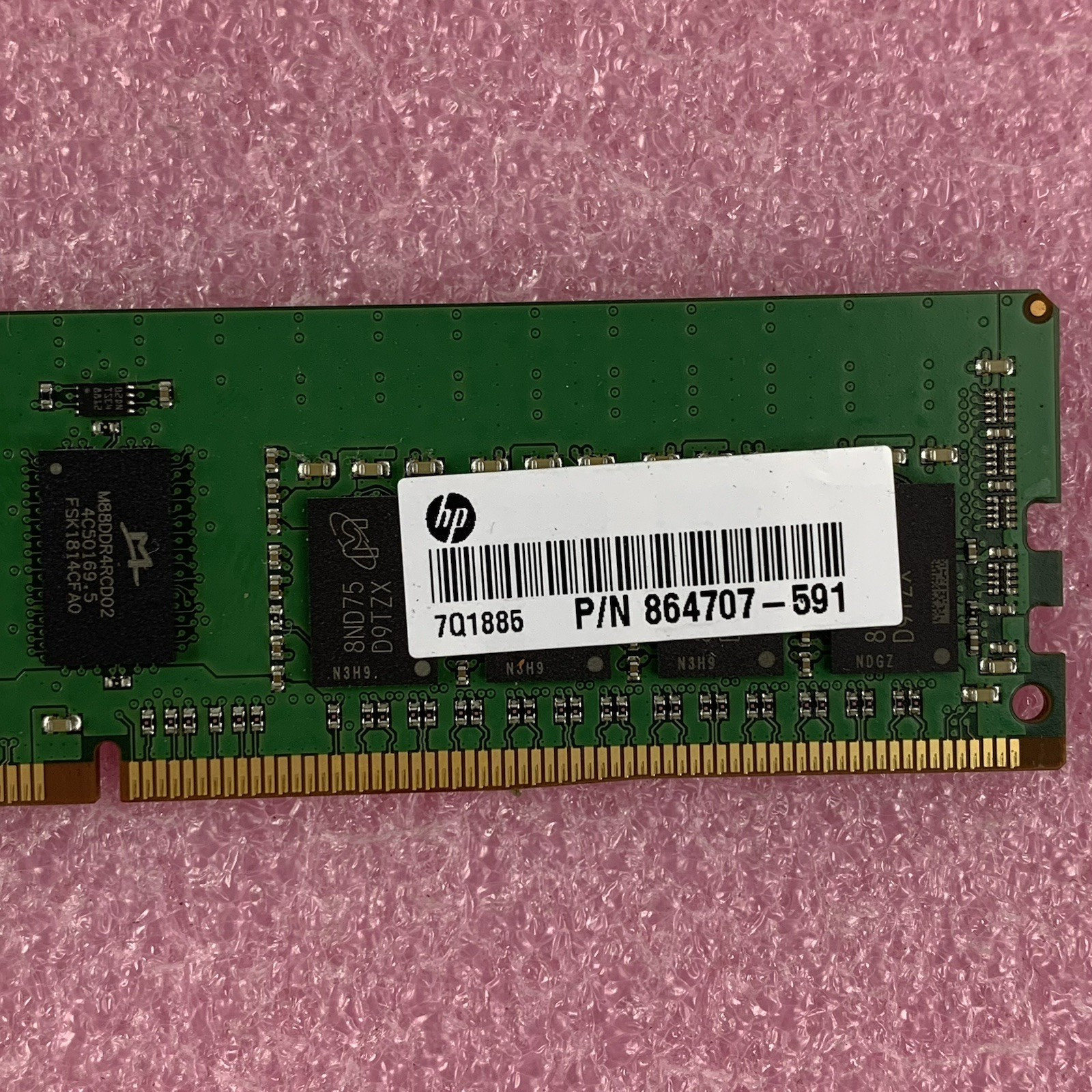 Micron MTA18ASF2G72PZ-2G6D1QI 16 GB 1RX4 PC4-2666V-RC1-11 ECC Server Memory Ram3